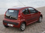 Peugeot-107-2009-2.jpg