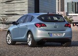 Opel-Astra-2009-2014-4.jpg