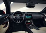 Jaguar-XE-2020-04.jpg