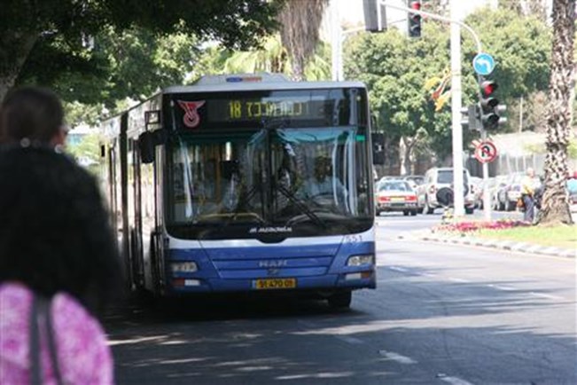 שר התחבורה קורא לחיזוק ופיתוח מערך התחבורה הציבורית