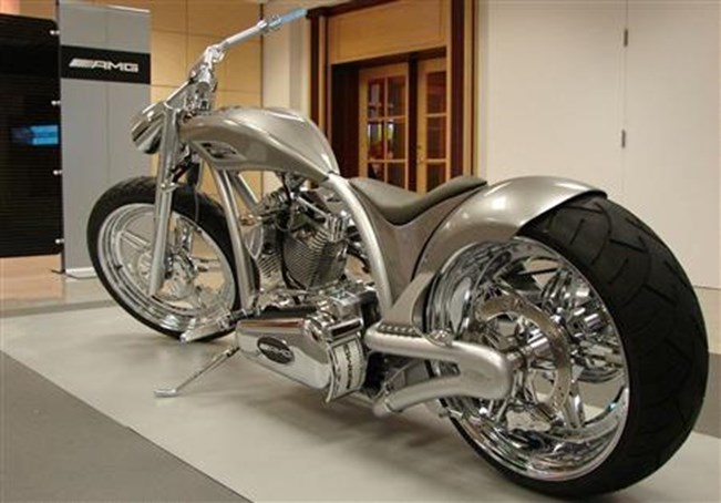 AMG – האופנוע; האופנוע?!