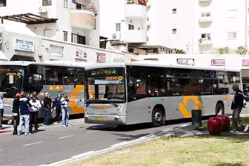 לראשונה בישראל: שול הכביש יהפוך לנתיב תחבורה ציבורית