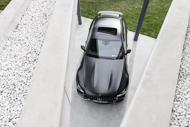 מרצדס-GT AMG עם ארבע דלתות - למשפחה הממהרת