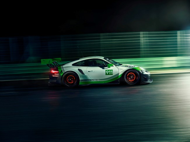 חיית מסלול: פורשה 911 GT3 R