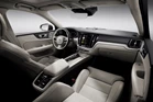 230784_New_Volvo_S60_Inscription_interior.jpg