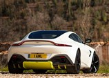 Aston_Martin-Vantage 1.jpg