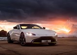 Aston_Martin-Vantage 2.jpg