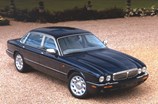 Jaguar-XJ-1998-2003-01.jpg