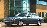 Jaguar-XJ-1998-2003-04.jpg