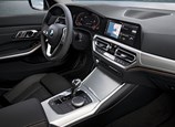 BMW-3-Series-2019-06.jpg