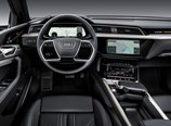 Audi-e-tron-2019-06.jpg