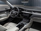 Audi-e-tron-2019-07.jpg