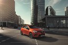 21221464_2019_-_New_Renault_CLIO.jpg