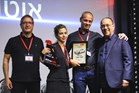 רמי ווקסמן עולה לקבל את פרס אוטו השנה 2019