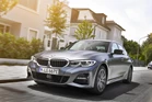 02-P90359873_highRes_the-all-new-bmw-330e.jpg