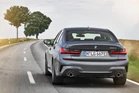 05-P90359883_highRes_the-all-new-bmw-330e.jpg