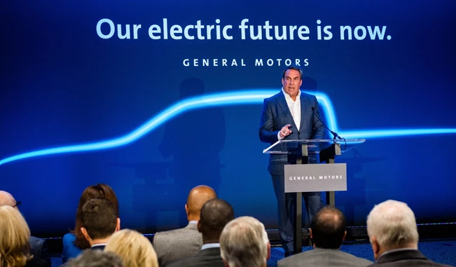התשובה לטסלה: GM מסבה מפעל לייצור טנדרים ו-SUV חשמליים
