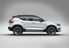 265595_XC40_Recharge_Plug-In_Hybrid_R-Design_expression_in_Crystal_White_Pearl.jpg