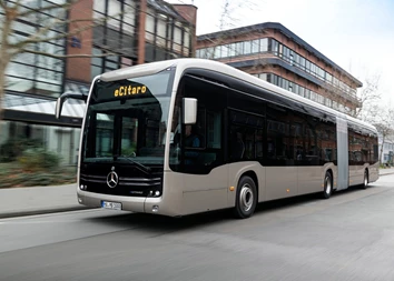 הלם חשמלי – מרצדס מציגה אוטובוס עם סוללות מצב-מוצק