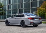 BMW-5-Series-545e-2021-11.jpg