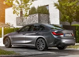 BMW-330e_Sedan-2020-02.jpg