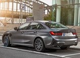 BMW-330e_Sedan-2019-03.jpg