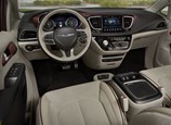 Chrysler-Pacifica-2021-07.jpg