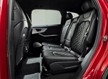 Audi-Q7-2020-06.jpg