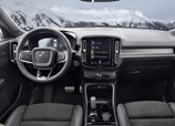 Volvo-XC40-2019-05.jpg