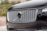 2018-Volvo-XC90-T8-Excellence-grille.jpg