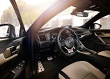 Lexus-CT200h-2019-05.jpg