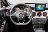 2015-Mercedes-Benz-CLA250-4Matic-cockpit-02.jpg