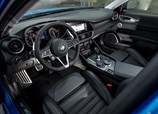 Alfa_Romeo-Giulia-2021-06.jpg