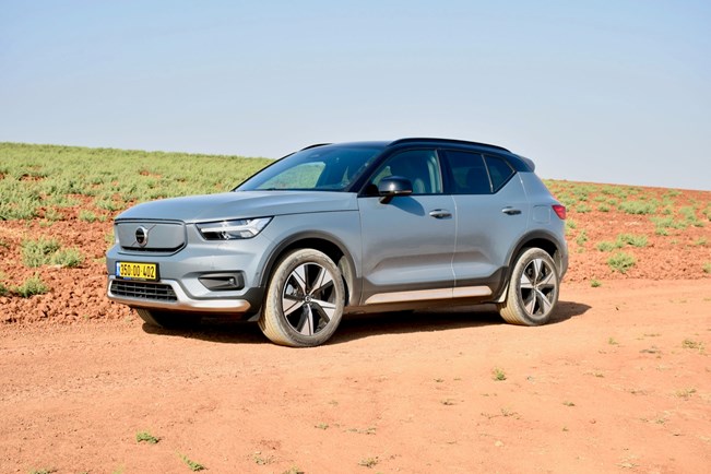 וולוו XC40 - מבחן דרכים (ריצ'ארג' P8, חשמלי)