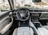 Audi-e-tron-2021-06.jpg