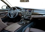 BMW-5-Series-2016-05.jpg