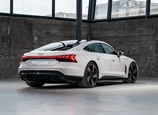 Audi-e-tron_GT_quattro-2022-02.jpg