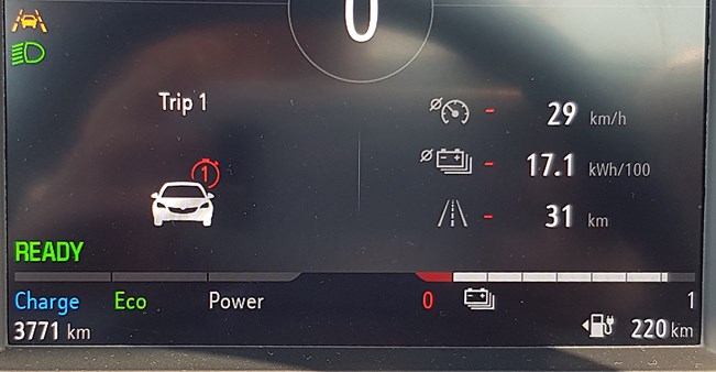 1652353