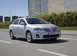 Toyota-Corolla-2011-04.jpg
