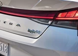 Hyundai-Elantra-2022-12.jpg