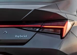 Hyundai-Elantra-hybrid-2022-12.jpg