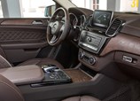 Mercedes-Benz-GLE-2018-05.jpg
