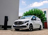 Mercedes-Benz-EQV-2022-07.jpg