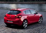 Opel-Astra-2015-03.jpg