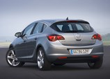 Opel-Astra-2015-02.jpg