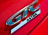 Opel-Astra-2015-17.jpg
