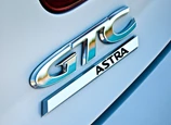 Opel-Astra-2014-15.jpg
