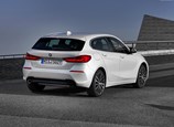 BMW-118i-2022-01.jpg
