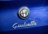 Alfa_Romeo-Giulietta-2016-08.jpg