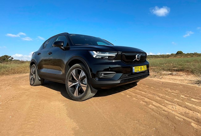 וולוו XC40